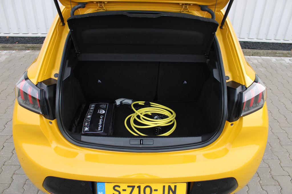 Peugeot e-208 (S710JN) met abonnement