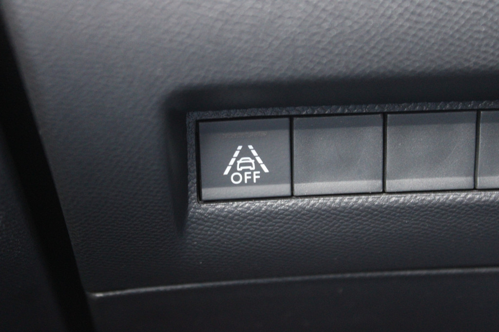 Peugeot e-208 (S710JN) met abonnement