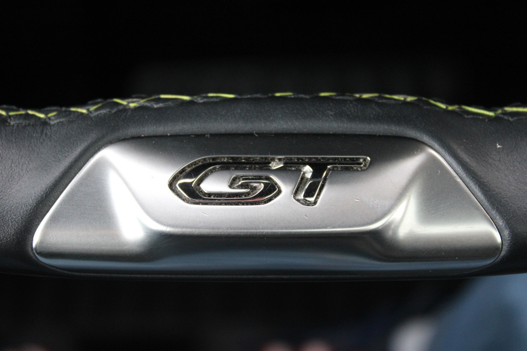 Peugeot e-208 (S710JN) met abonnement