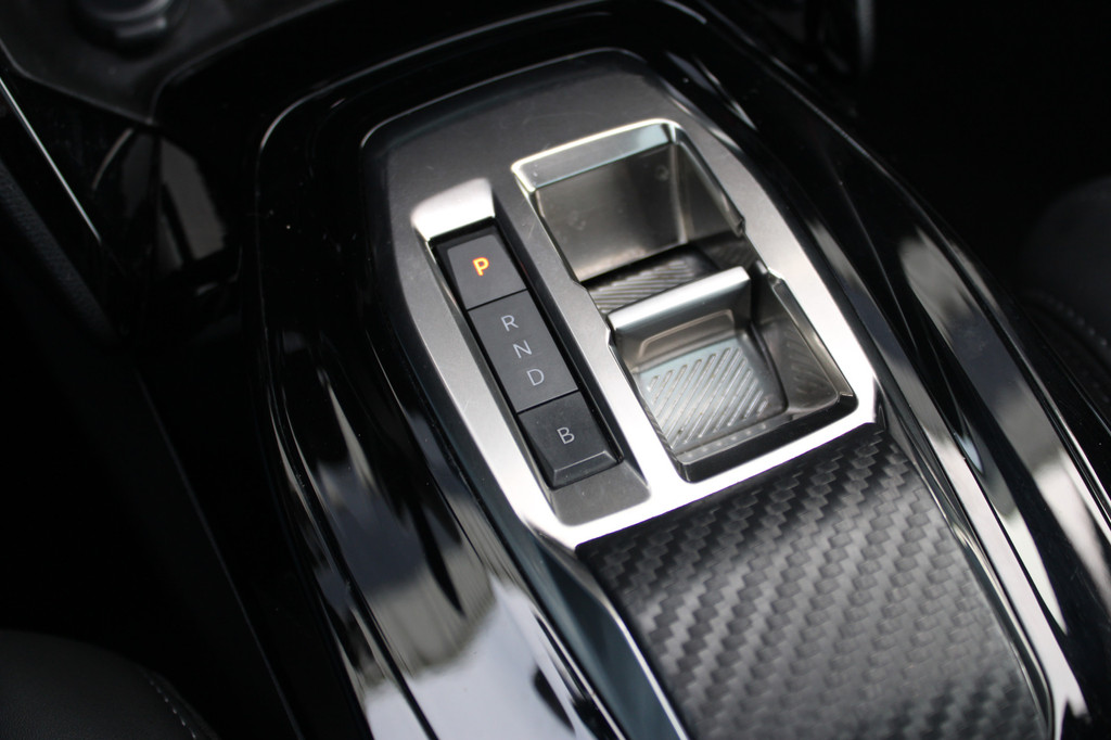 Peugeot e-208 (S710JN) met abonnement