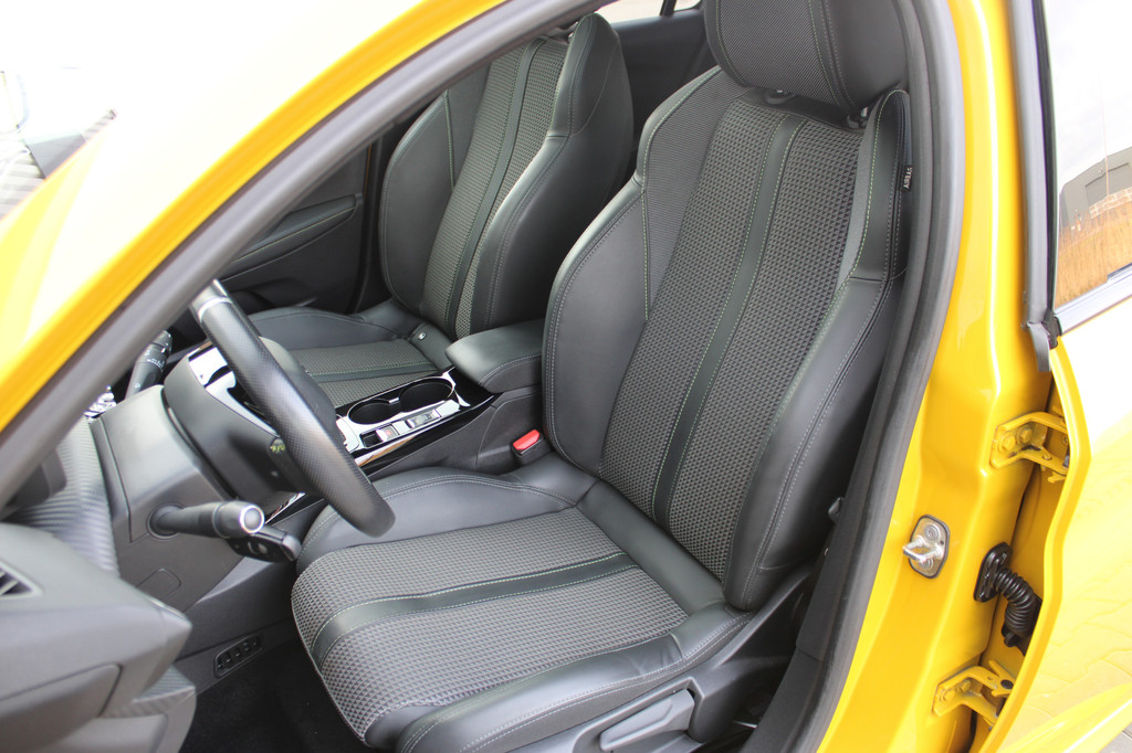 Peugeot e-208 (S710JN) met abonnement