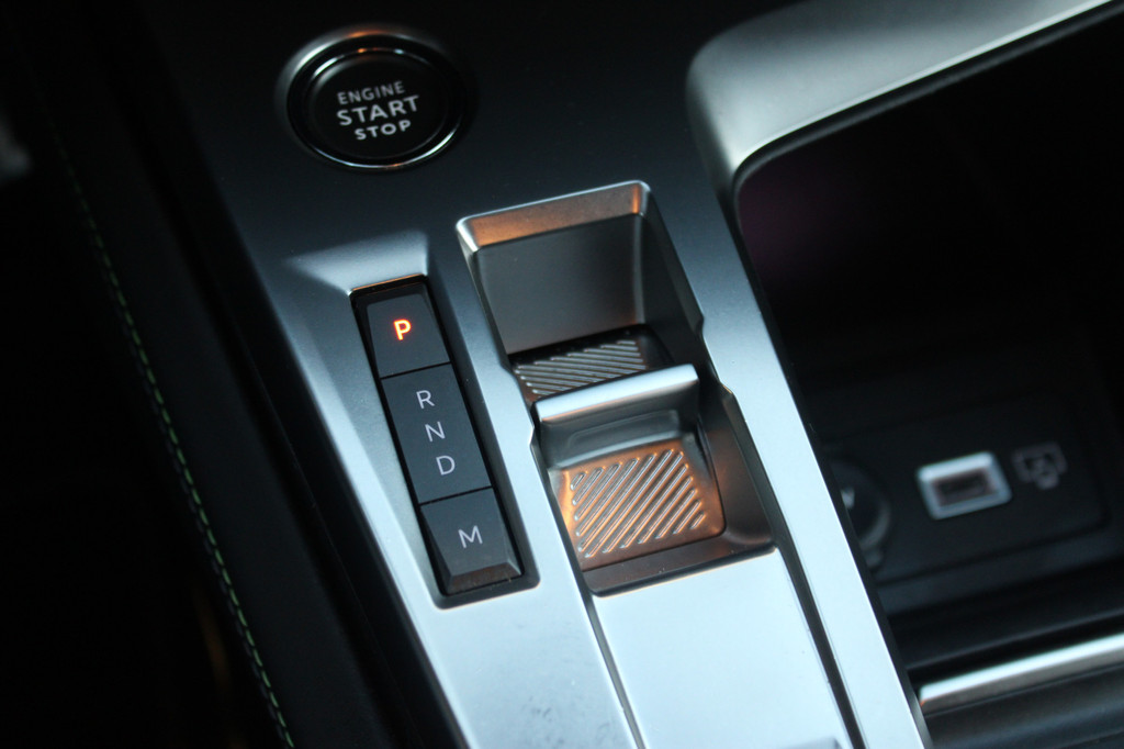 Peugeot 308 (X908GH) met abonnement