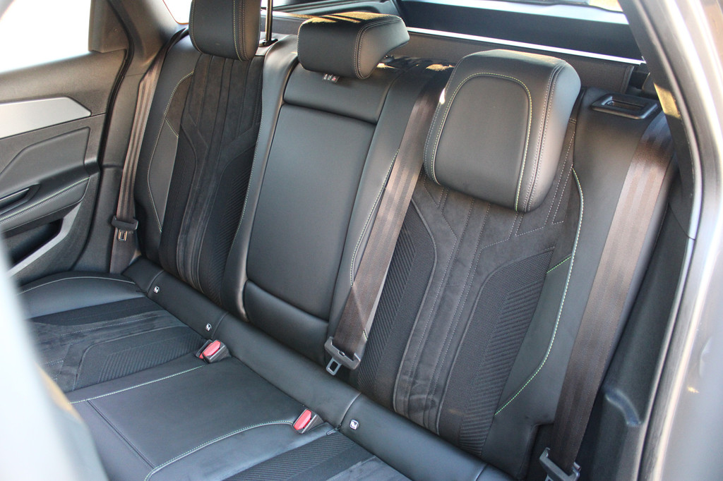 Peugeot 308 (X908GH) met abonnement