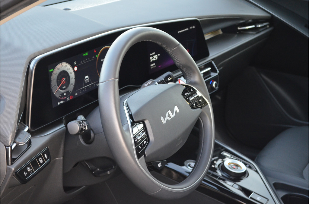 Kia Niro (R613KR) met abonnement