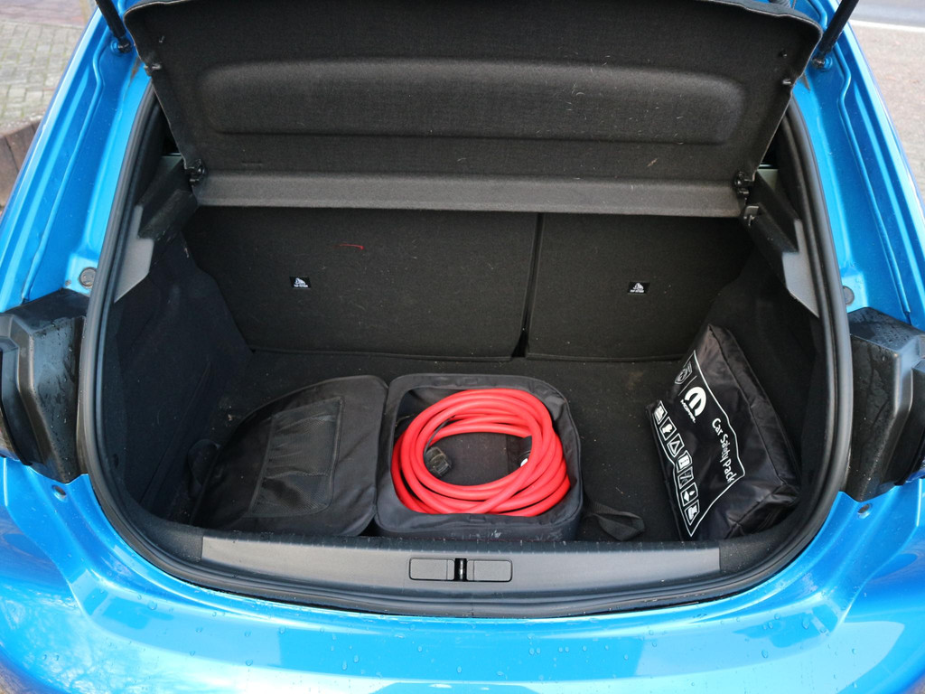 Peugeot e-208 (T587FG) met abonnement