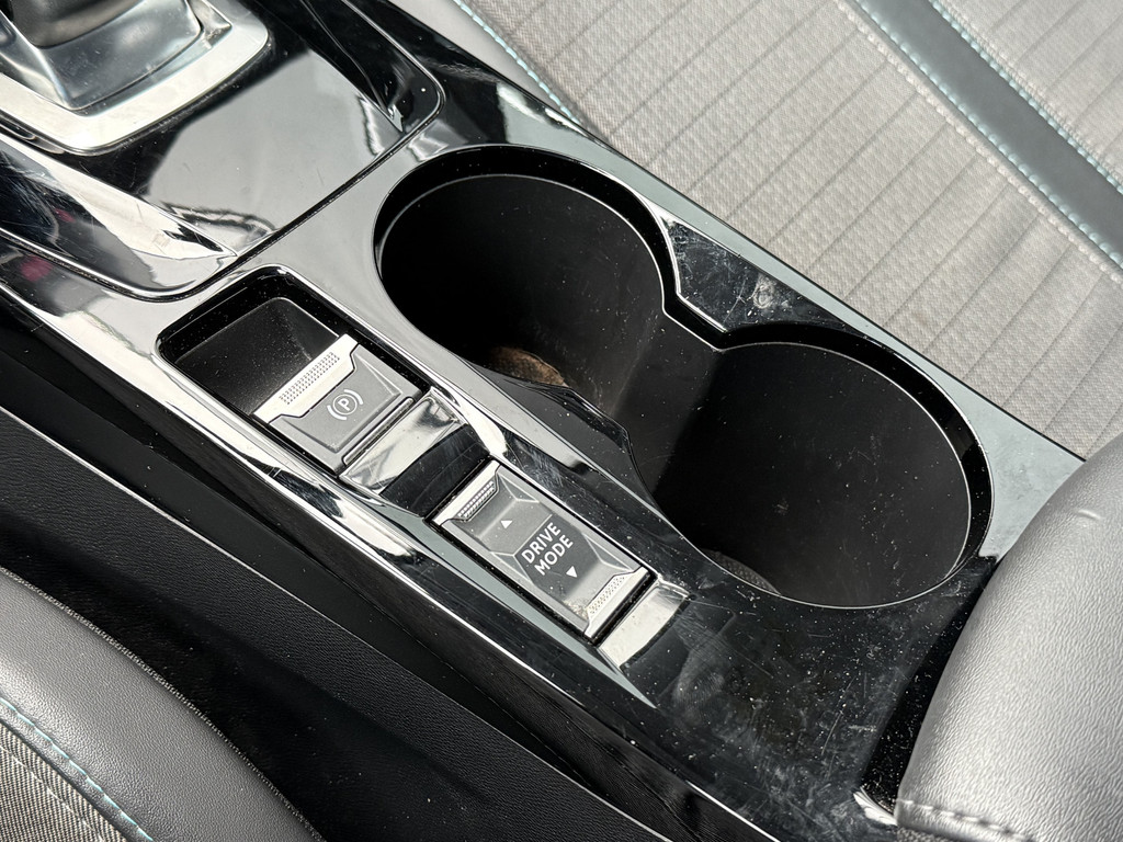 Peugeot e-208 (J934PJ) met abonnement