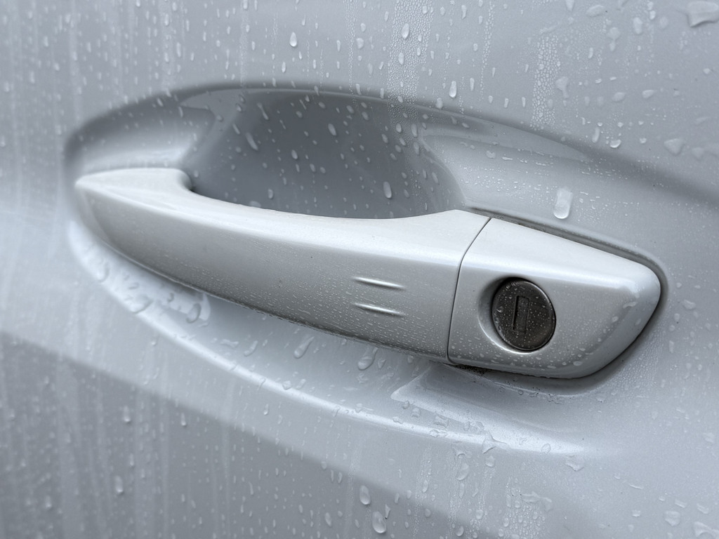 Peugeot e-208 (J934PJ) met abonnement