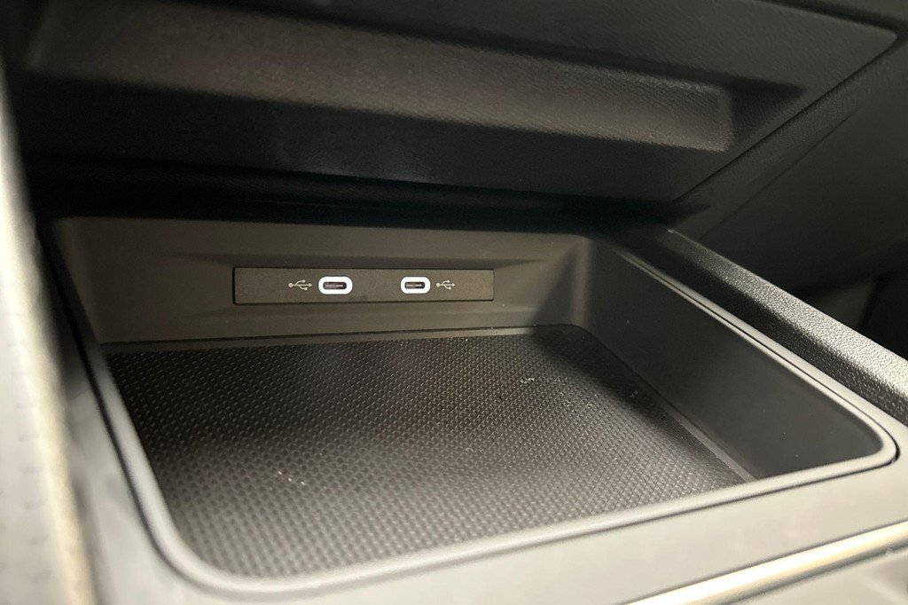 Seat Leon (GZX76K) met abonnement