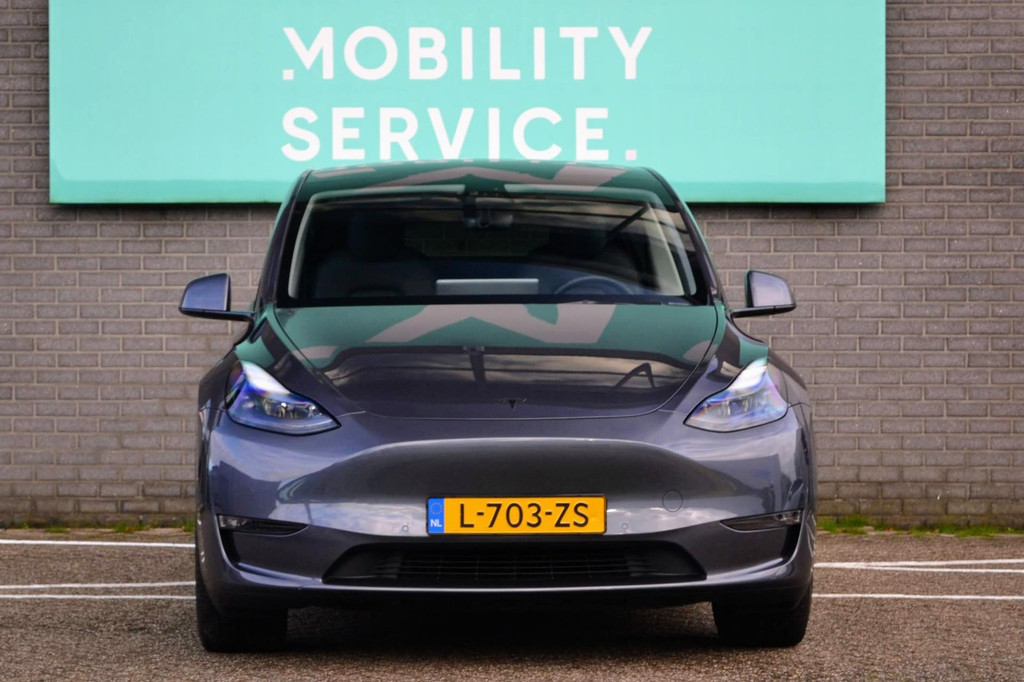 Tesla Model Y (L703ZS) met abonnement