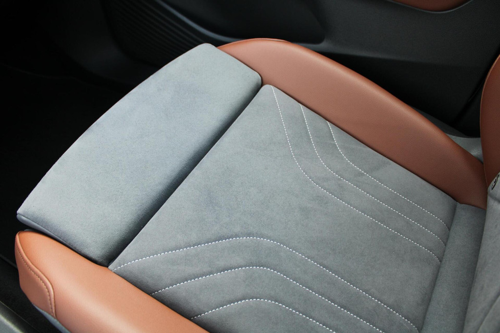 Volkswagen ID.4 (P549PD) met abonnement