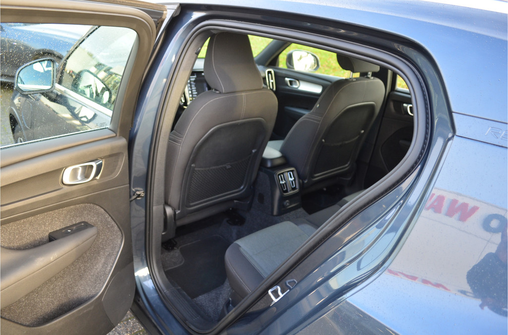 Volvo XC40 (J969XV) met abonnement