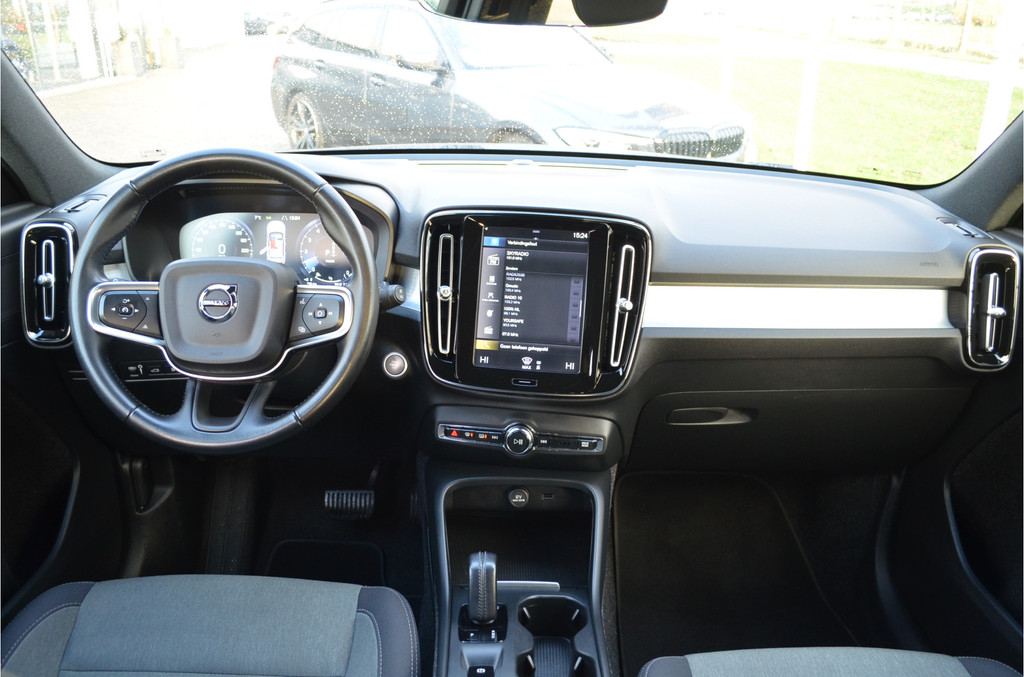 Volvo XC40 (J969XV) met abonnement