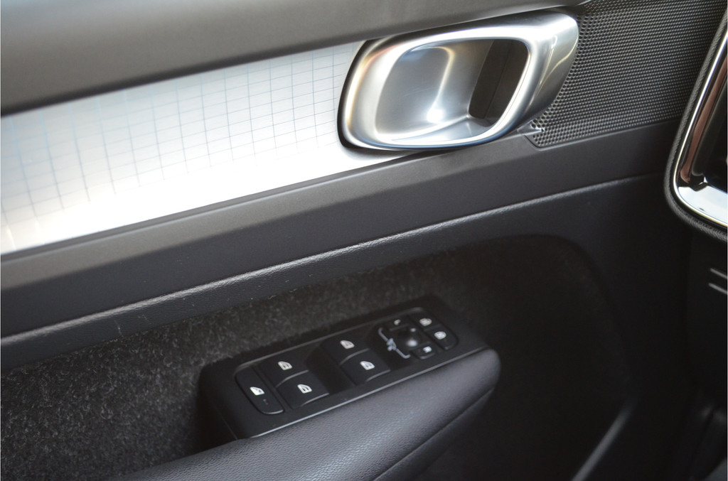 Volvo XC40 (J969XV) met abonnement