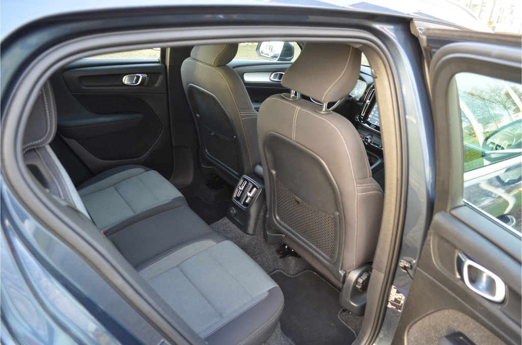 Volvo XC40 (J969XV) met abonnement