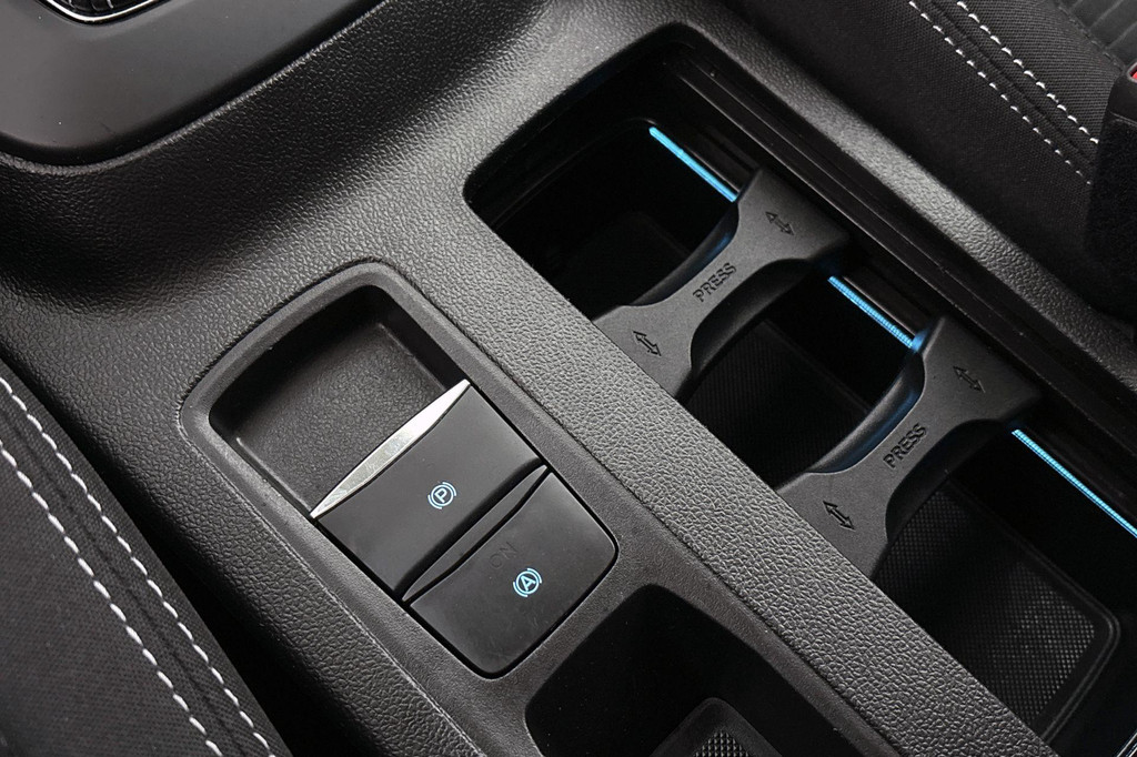 Ford FOCUS Wagon (N639GX) met abonnement