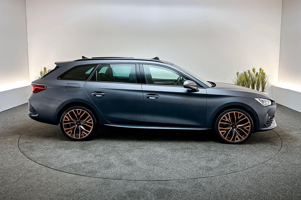 CUPRA Leon Sportstourer (JLG19X) met abonnement