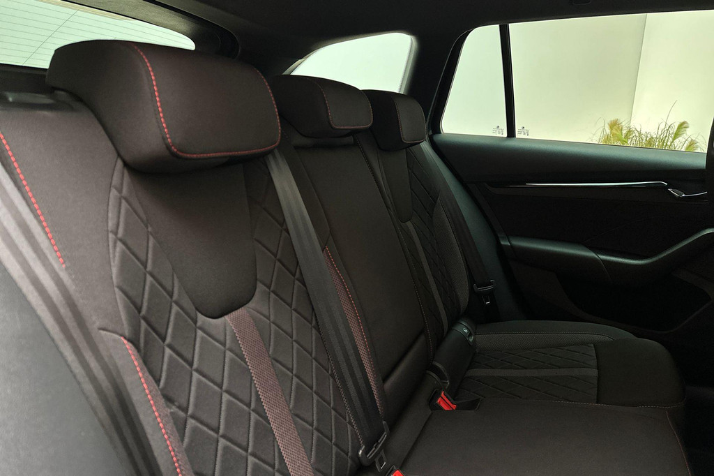 ŠKODA Octavia (JNK96T) met abonnement