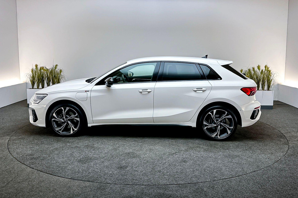 Audi A3 (JKX90B) met abonnement