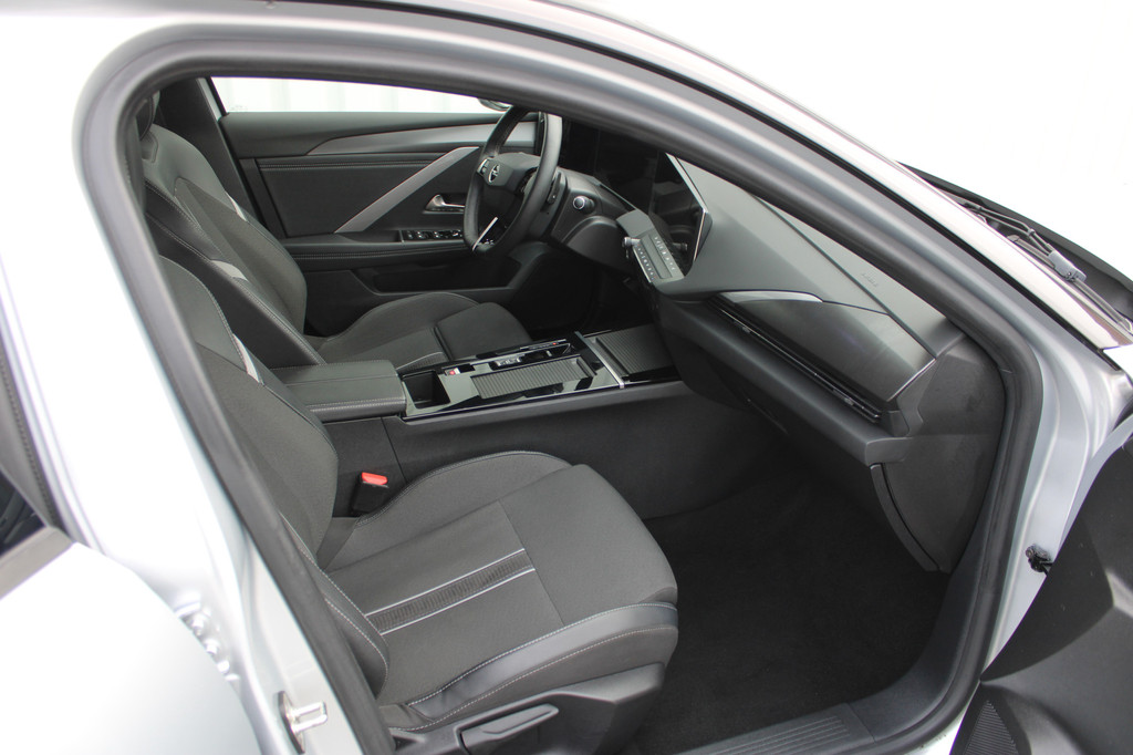 Opel Astra (GGK49T) met abonnement