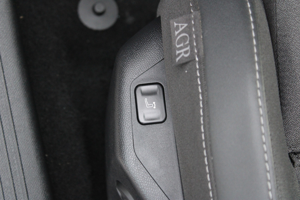 Opel Astra (GGK49T) met abonnement