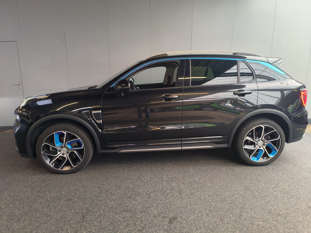 Lynk & Co 01 (HSK24F) met abonnement