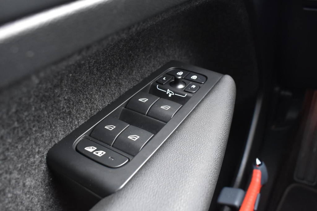 Volvo C40 (R214LV) met abonnement