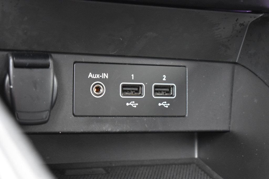 Renault Clio (N600TF) met abonnement