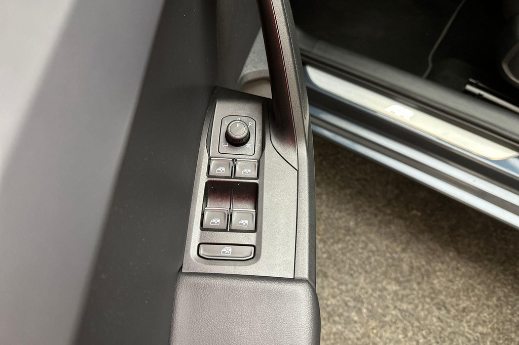 Seat Leon Sportstourer (R124RR) met abonnement