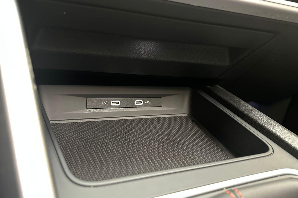 Seat Leon Sportstourer (R124RR) met abonnement