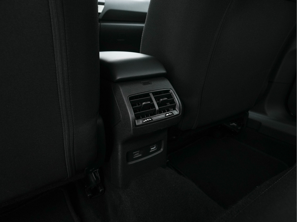 Citroën Ë-C4 (T662LD) met abonnement