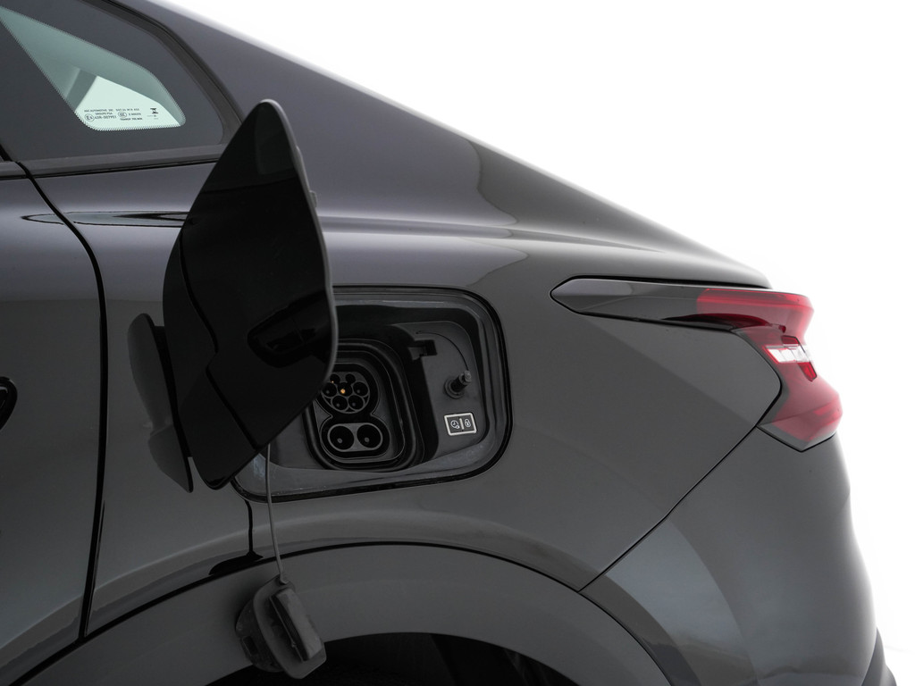 Citroën Ë-C4 (T662LD) met abonnement