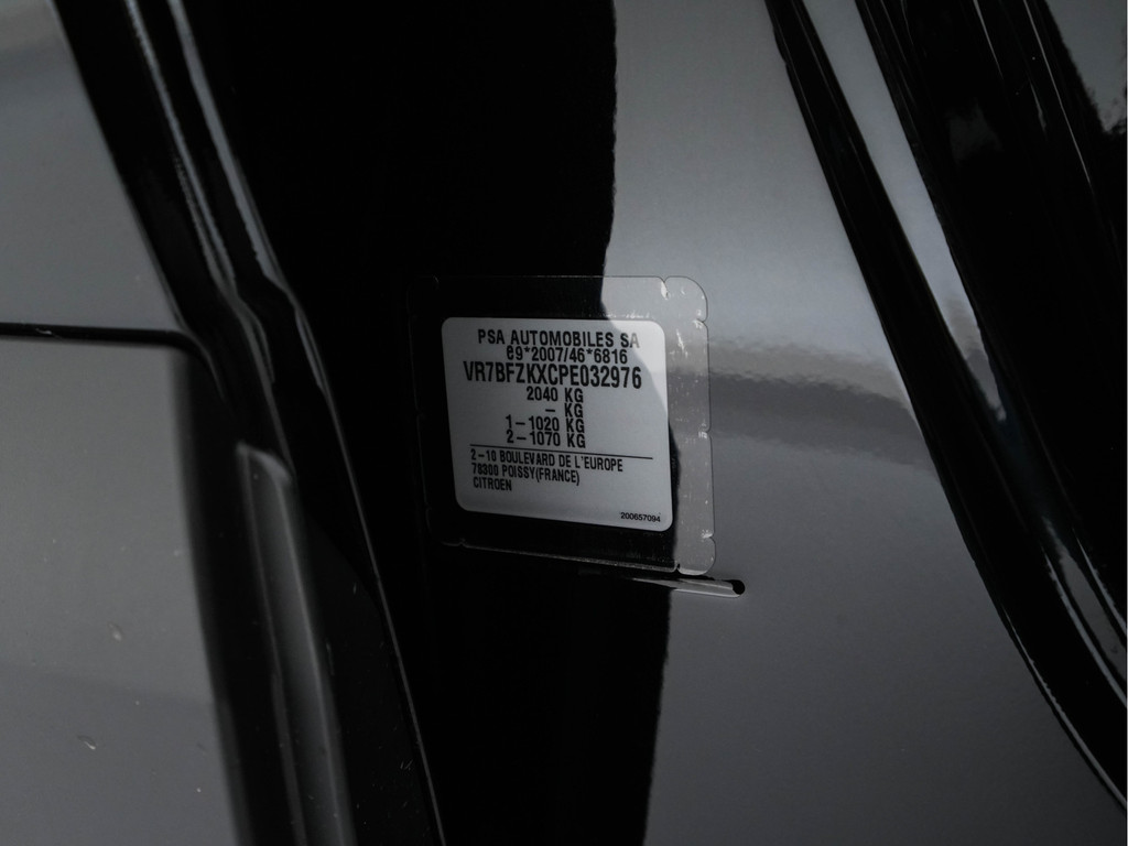 Citroën Ë-C4 (T662LD) met abonnement