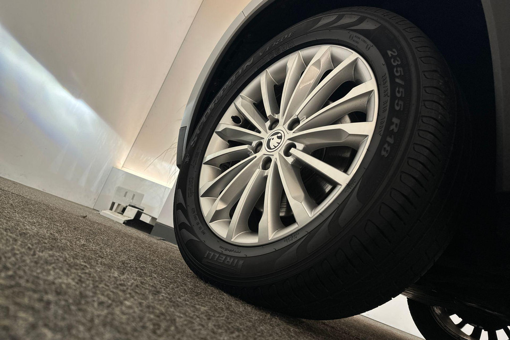 ŠKODA Kodiaq (H675VF) met abonnement