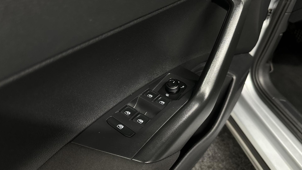 Volkswagen Taigo (T432GZ) met abonnement