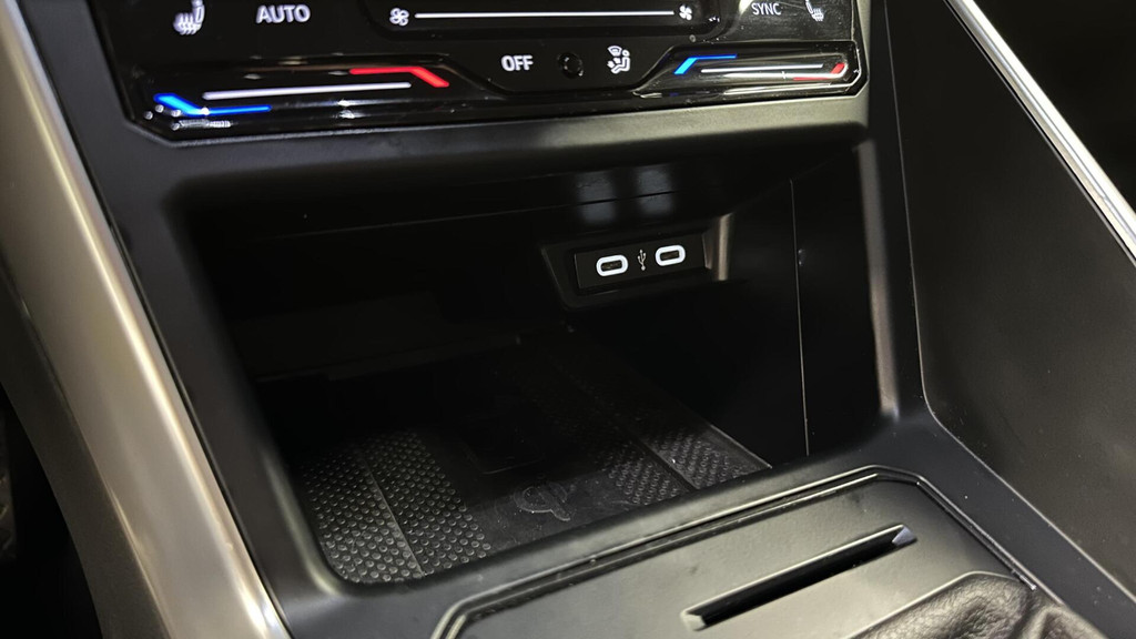 Volkswagen Taigo (T432GZ) met abonnement