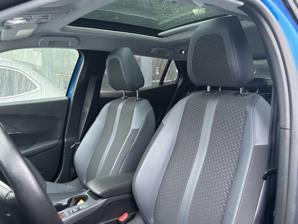 Peugeot e-2008 (J205ZH) met abonnement