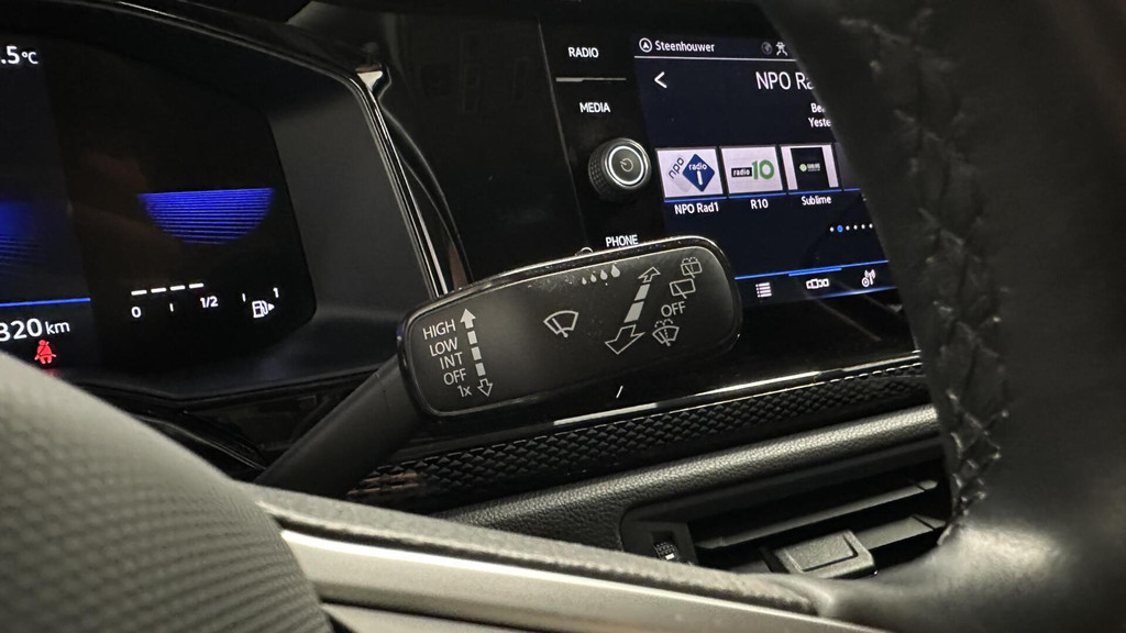 Volkswagen Taigo (T368DV) met abonnement