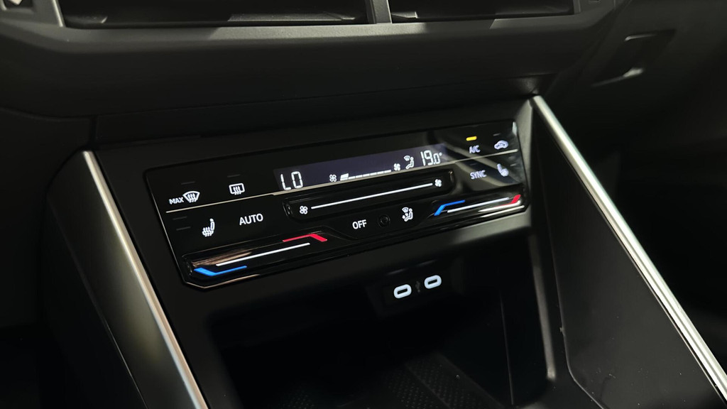 Volkswagen Taigo (T368DV) met abonnement