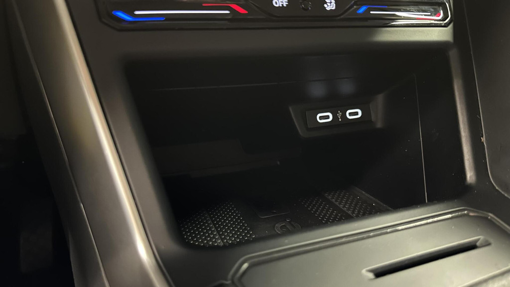 Volkswagen Taigo (T368DV) met abonnement