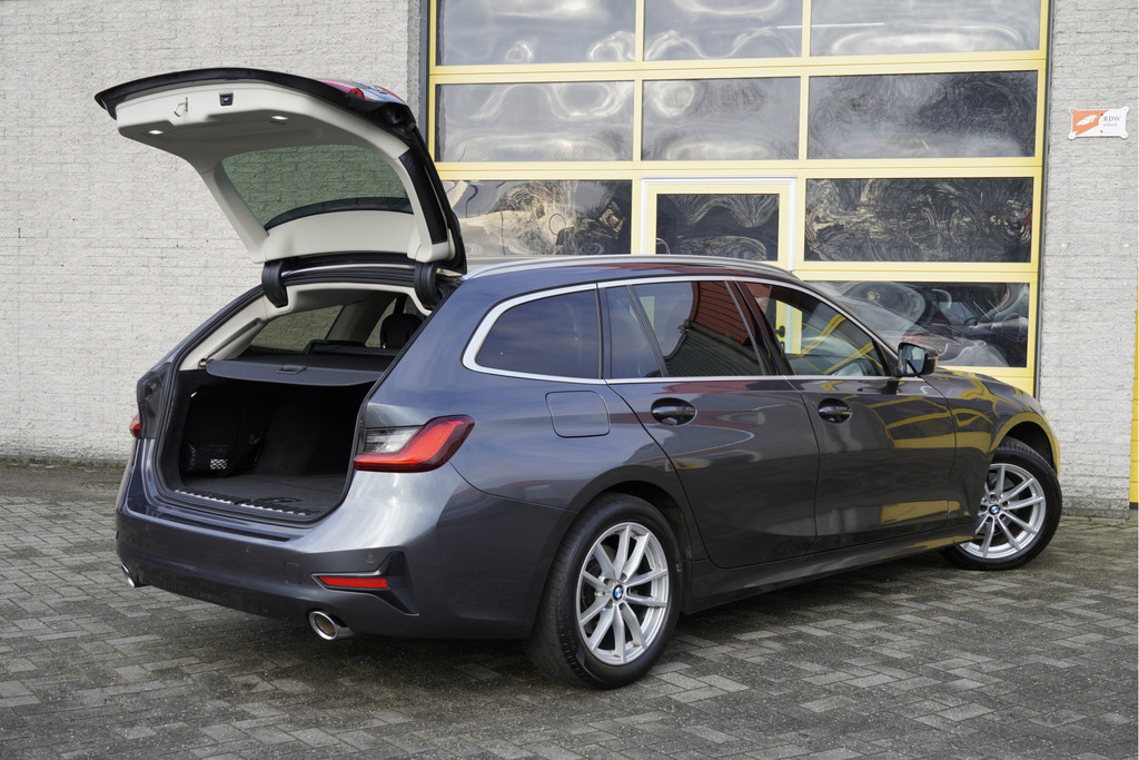 BMW 3 Serie touring (J086PV) met abonnement