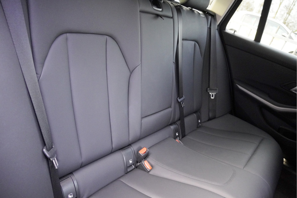 BMW 3 Serie touring (J086PV) met abonnement