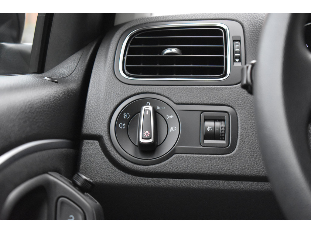 Volkswagen Polo (KG202Z) met abonnement