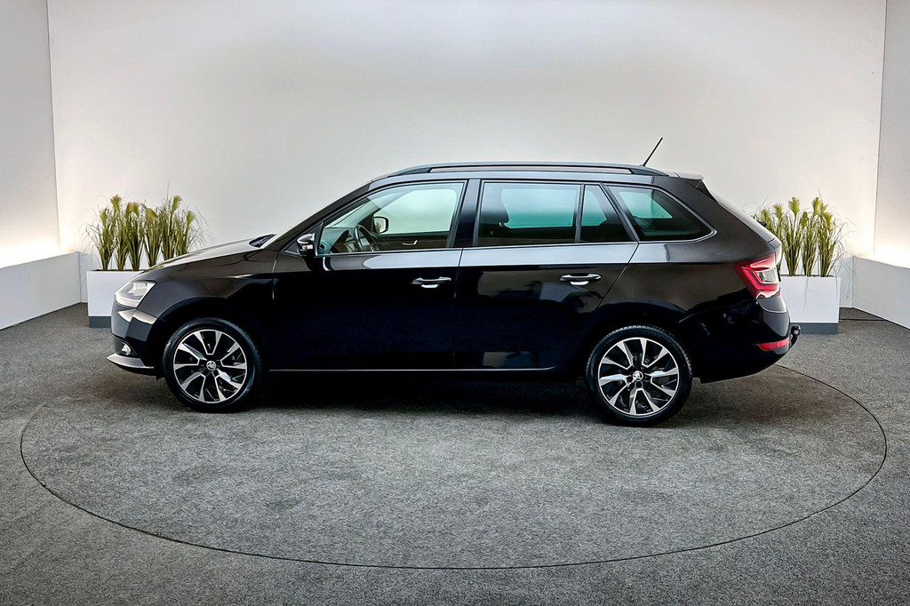 ŠKODA Fabia (J688RF) met abonnement