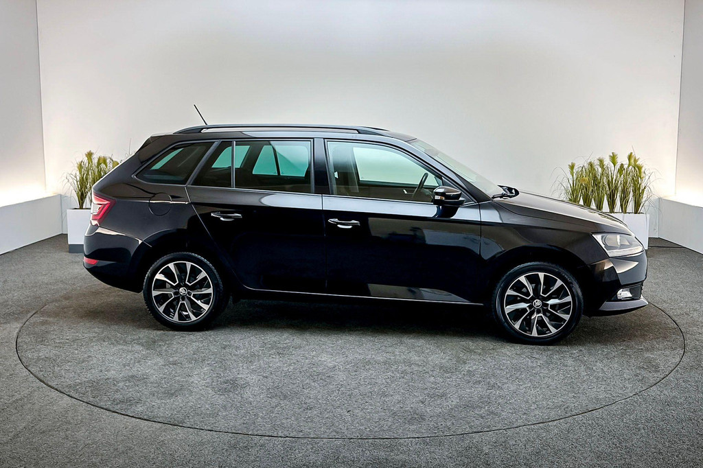 ŠKODA Fabia (J688RF) met abonnement