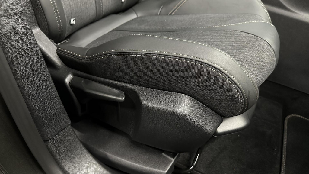 Peugeot 3008 (J545ST) met abonnement