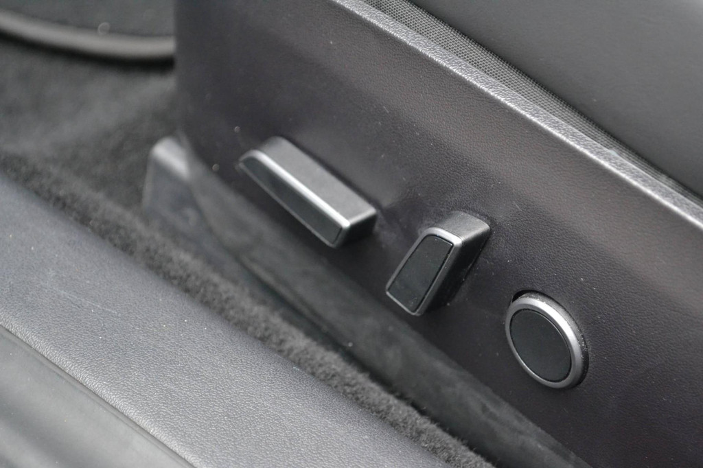 Tesla Model 3 AWD (K843KF) met abonnement