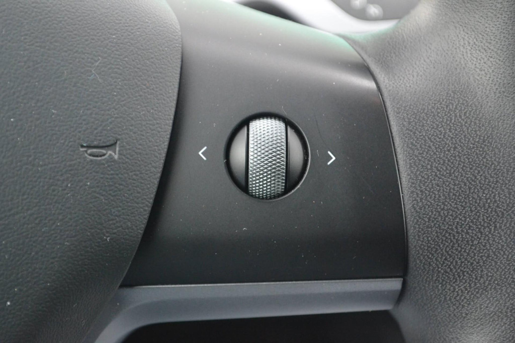 Tesla Model 3 AWD (K843KF) met abonnement