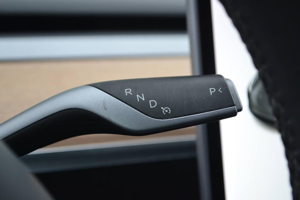 Tesla Model 3 AWD (K843KF) met abonnement