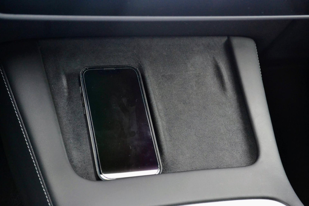 Tesla Model 3 AWD (K843KF) met abonnement