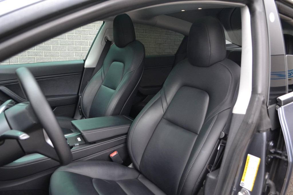 Tesla Model 3 AWD (K843KF) met abonnement